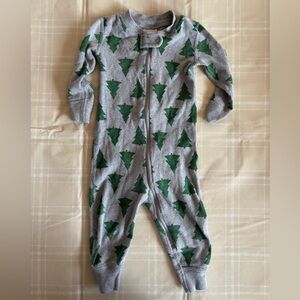 Hanna Andersson Baby Gray and Green Christmas Tree Pattern Sleeper
